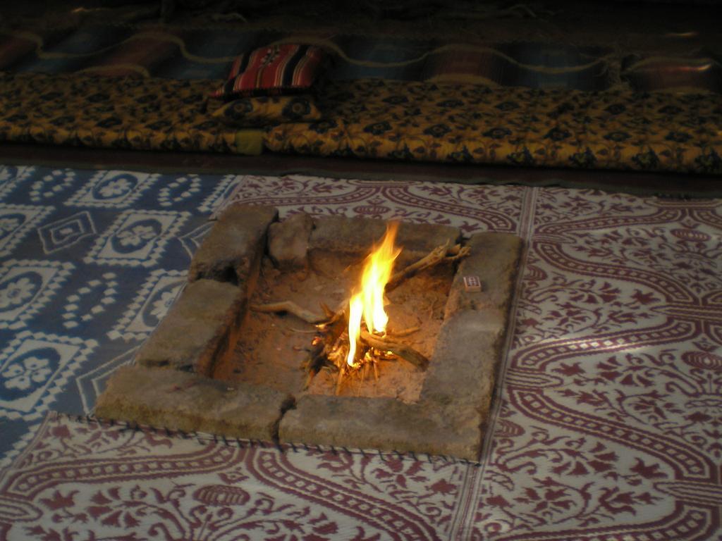 Obeid'S Bedouin Life Camp Hotel Wadi Rum Ngoại thất bức ảnh